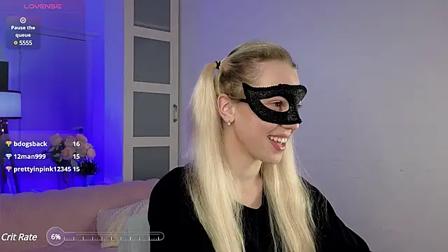 Snapshot of jeancolex chatting on 12.14.24 jeancolex online show from 12.14.24