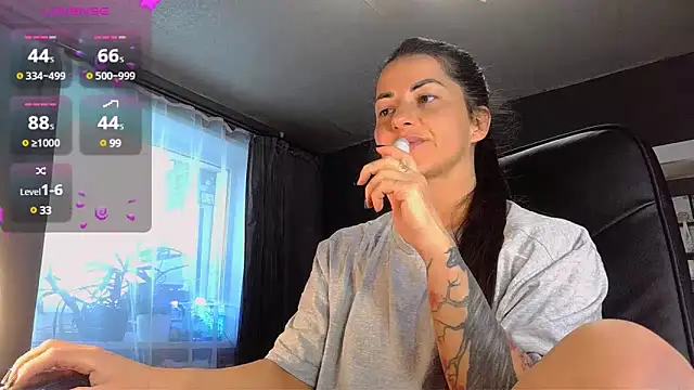 Aria Dl online show from 02.12.25