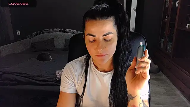 Aria Dl online show from 12.05.25