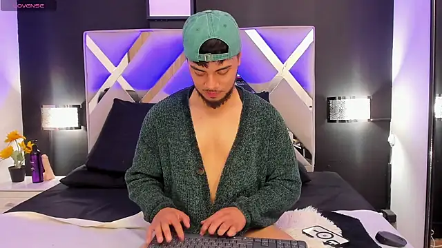 Tommidubois online show from 02.25.25