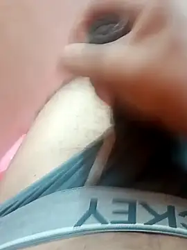 Snapshot of Vignesh3246 chatting on 12.11.24 Vignesh3246 online show from 12.11.24