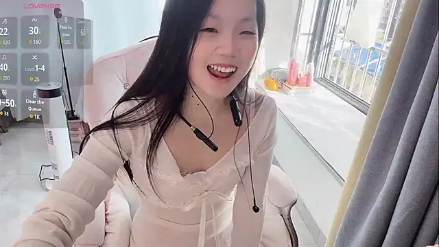 Snapshot of Lena-yyds chatting on 11.26.25 Lena-yyds online show from 11.26.25