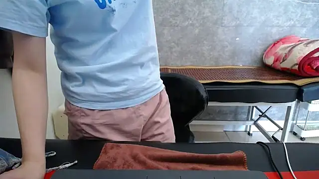 HotQueen online show from 10.30.25