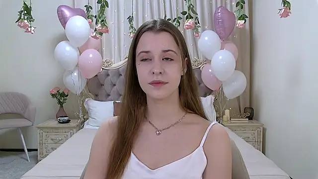 Snapshot of AgataAisitt chatting on 02.10.25 AgataAisitt online show from 02.10.25