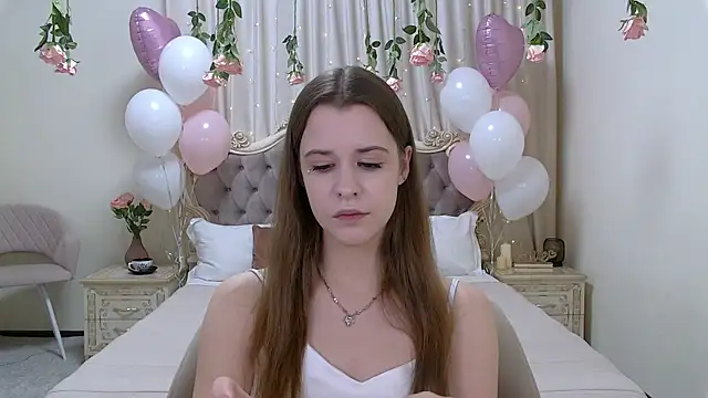 Snapshot of AgataAisitt chatting on 02.10.25 AgataAisitt online show from 02.10.25