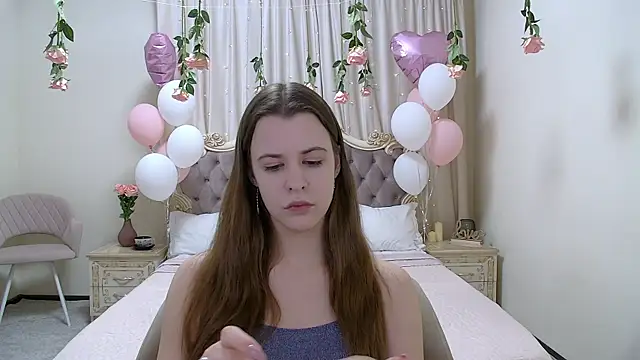 Snapshot of AgataAisitt chatting on 03.11.25 AgataAisitt online show from 03.11.25