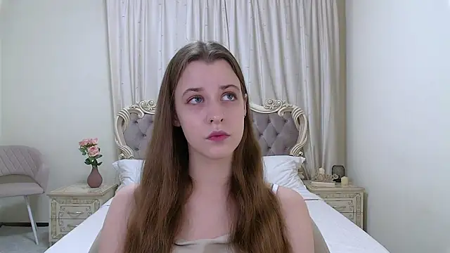 Snapshot of AgataAisitt chatting on 09.25.25 AgataAisitt online show from 09.25.25