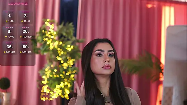 Snapshot of YemayaLuna chatting on 01.02.25 YemayaLuna online show from 01.02.25