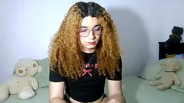 Snapshot of CELESSTESeductora chatting on 06.14.26 CELESSTESeductora online show from 06.14.26