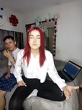 laura arias018 online show from 11.19.25