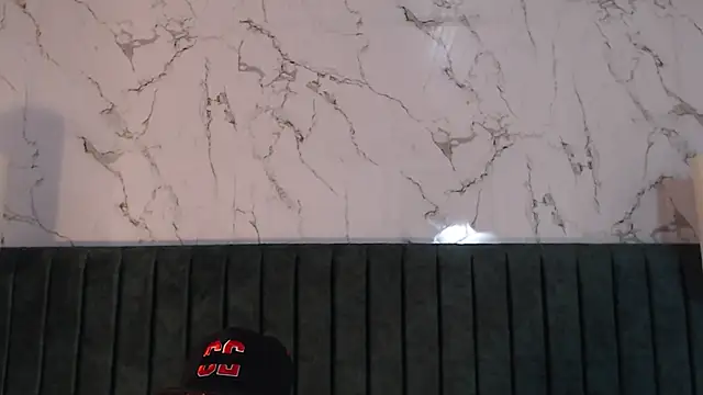 Snapshot of MattiDeLuca chatting on 01.22.25 MattiDeLuca online show from 01.22.25