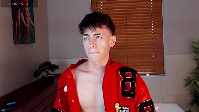 Snapshot of MattiDeLuca chatting on 02.20.25 MattiDeLuca online show from 02.20.25