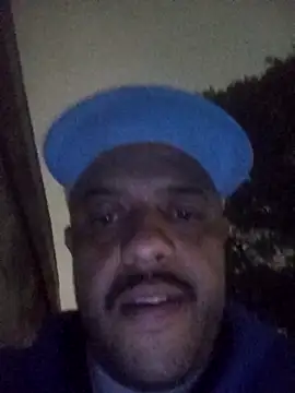 Snapshot of homenbuscalacto chatting on 10.30.25 homenbuscalacto online show from 10.30.25