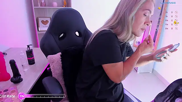 Evangeline johns online show from 10.01.25