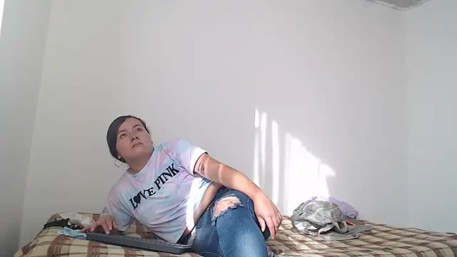 Naugthydolls online show from 01.14.25