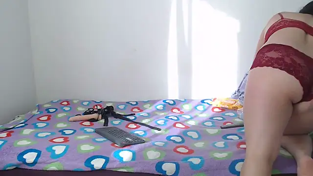 Naugthydolls online show from 01.25.25