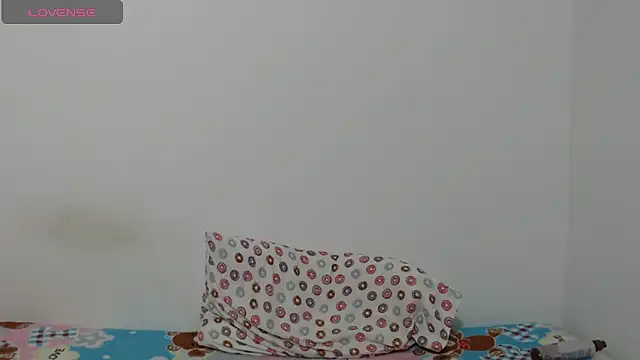 Naugthydolls online show from 09.19.25