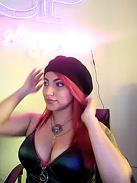 Naomy veracruz  online show from 02.24.25