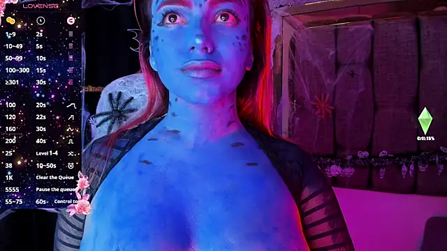 Naomy veracruz  online show from 10.29.25