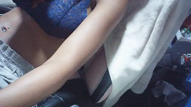 Fariana01 online show from 06.25.26