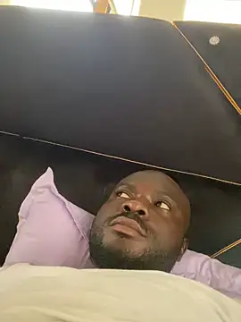 Snapshot of Suckmehar chatting on 12.12.24 Suckmehar online show from 12.12.24