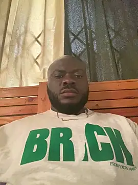 Snapshot of Suckmehar chatting on 12.25.24 Suckmehar online show from 12.25.24