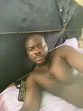 Snapshot of Suckmehar chatting on 02.13.25 Suckmehar online show from 02.13.25