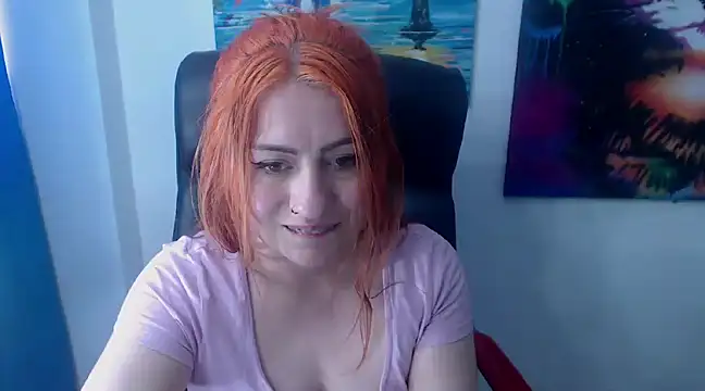 Snapshot of XxMiaSexxyHotxX chatting on 01.22.25 XxMiaSexxyHotxX online show from 01.22.25