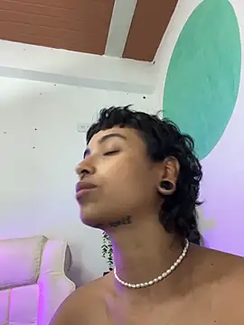 Snapshot of LollaByer chatting on 11.22.25 LollaByer online show from 11.22.25