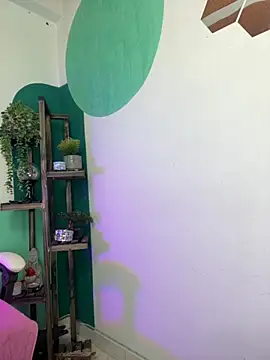 Snapshot of LollaByer chatting on 11.27.25 LollaByer online show from 11.27.25