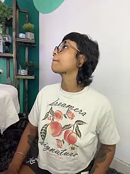 Snapshot of LollaByer chatting on 12.15.25 LollaByer online show from 12.15.25