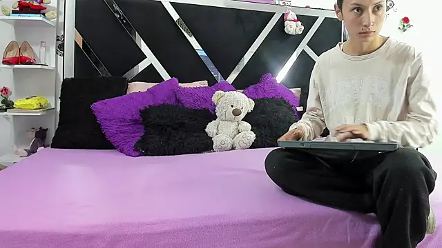 thedream girls online show from 10.08.25