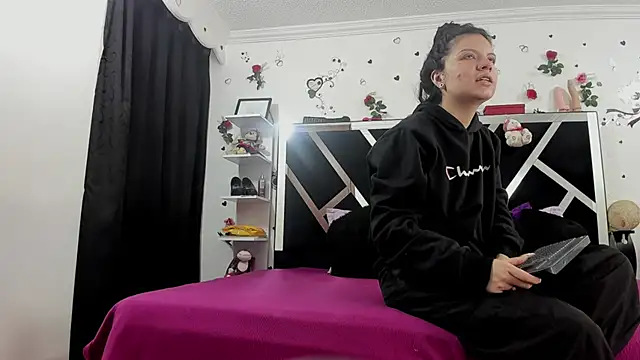 thedream girls online show from 10.29.25