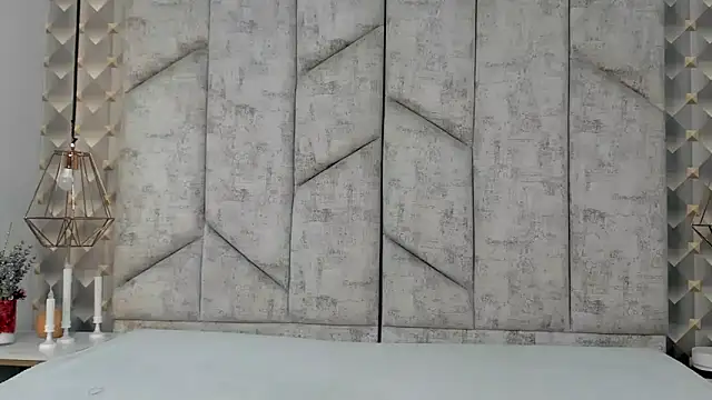 Snapshot of AshleyHill2 chatting on 12.17.25 AshleyHill2 online show from 12.17.25