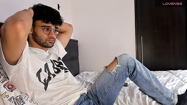 andrewChris  online show from 12.31.24