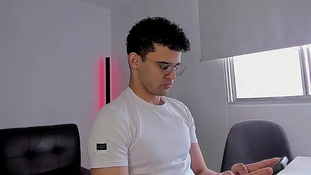 andrewChris  online show from 09.30.25