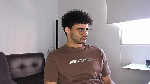 andrewChris  online show from 11.05.25