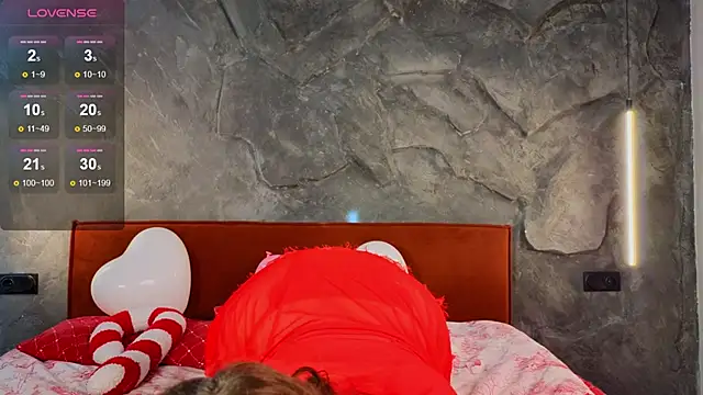 Snapshot of GwendolynFinch chatting on 02.14.25 GwendolynFinch online show from 02.14.25