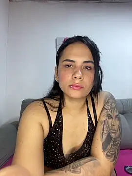 Snapshot of Leyna_Kenet chatting on 03.09.25 Leyna Kenet online show from 03.09.25