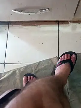 Snapshot of jtf4055 chatting on 09.18.25 jtf4055 online show from 09.18.25