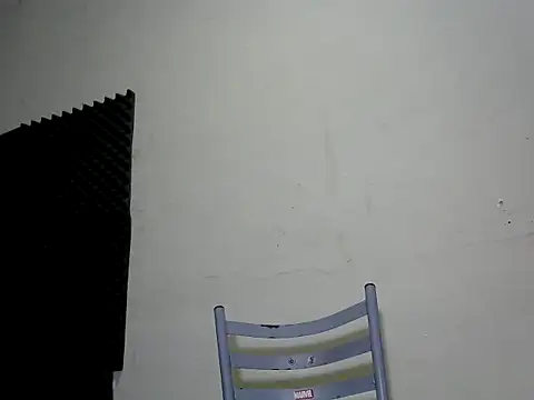 Snapshot of luanadoprive chatting on 12.26.24 luanadoprive online show from 12.26.24