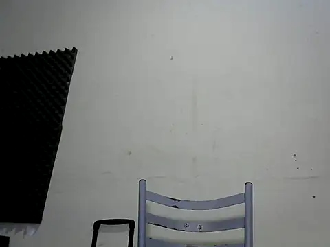 Snapshot of luanadoprive chatting on 12.19.25 luanadoprive online show from 12.19.25