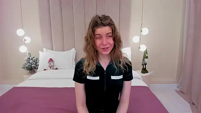 VikkiStorm online show from 01.07.25