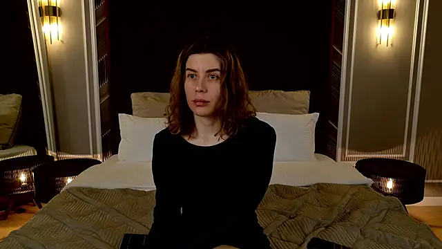 VikkiStorm online show from 03.19.25