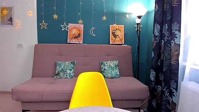 Xloe Queen online show from 12.25.24