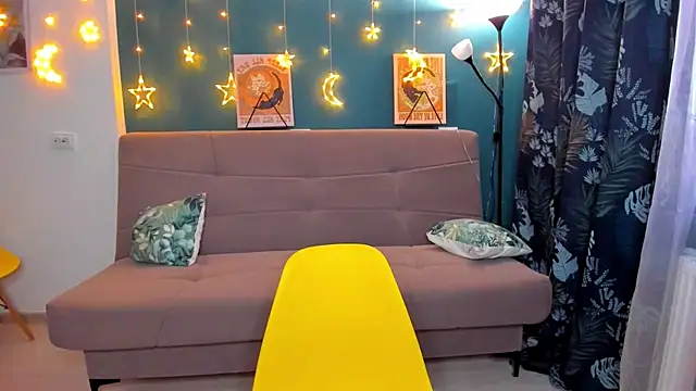 Xloe Queen online show from 01.14.25