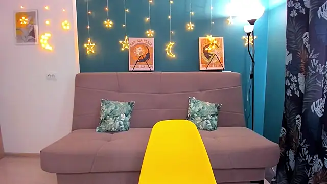 Xloe Queen online show from 03.05.25