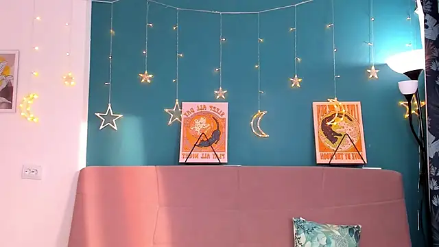 Xloe Queen online show from 03.05.25