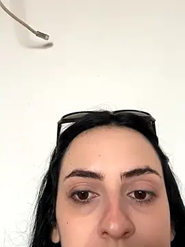 Morguisssz online show from 11.16.25