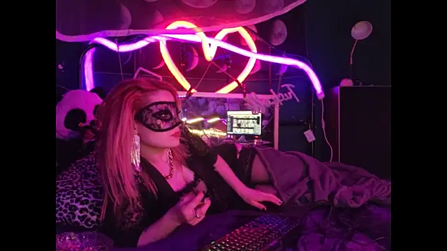 Snapshot of anonymouszN chatting on 01.27.25 anonymouszN online show from 01.27.25